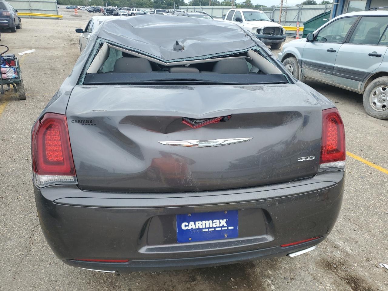 2C3CCAAG0JH281854 2018 Chrysler 300 Touring