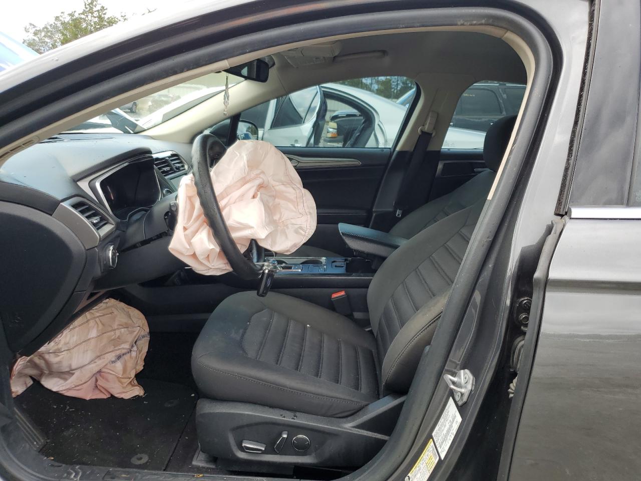 2019 Ford Fusion - Image 7