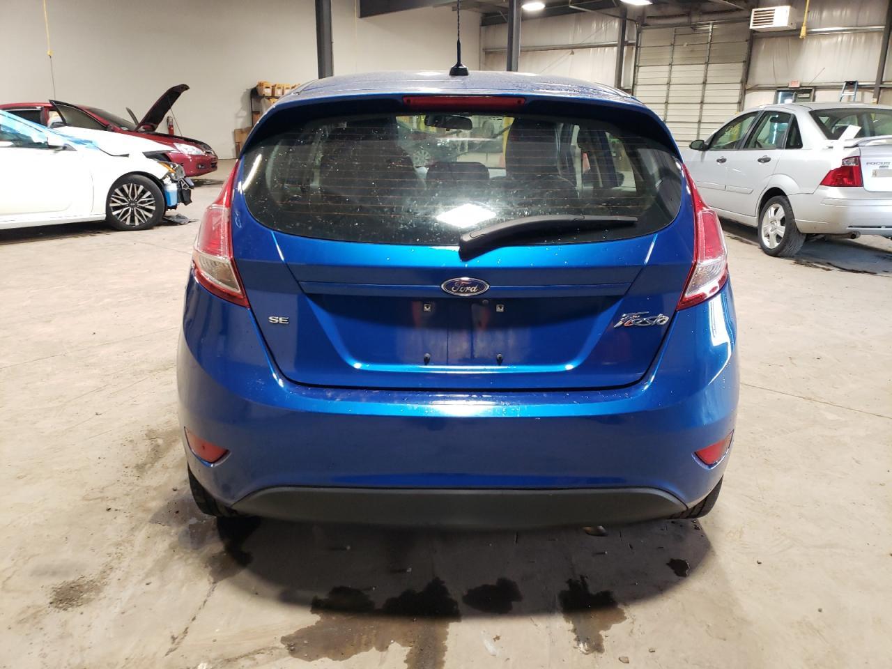 3FADP4EJ7KM108465 2019 Ford Fiesta Se