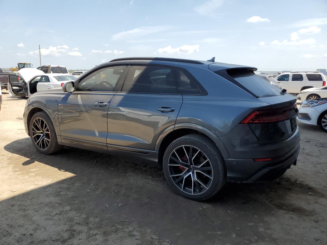 WA1FVAF12KD007832 2019 AUDI Q8 - Image 2