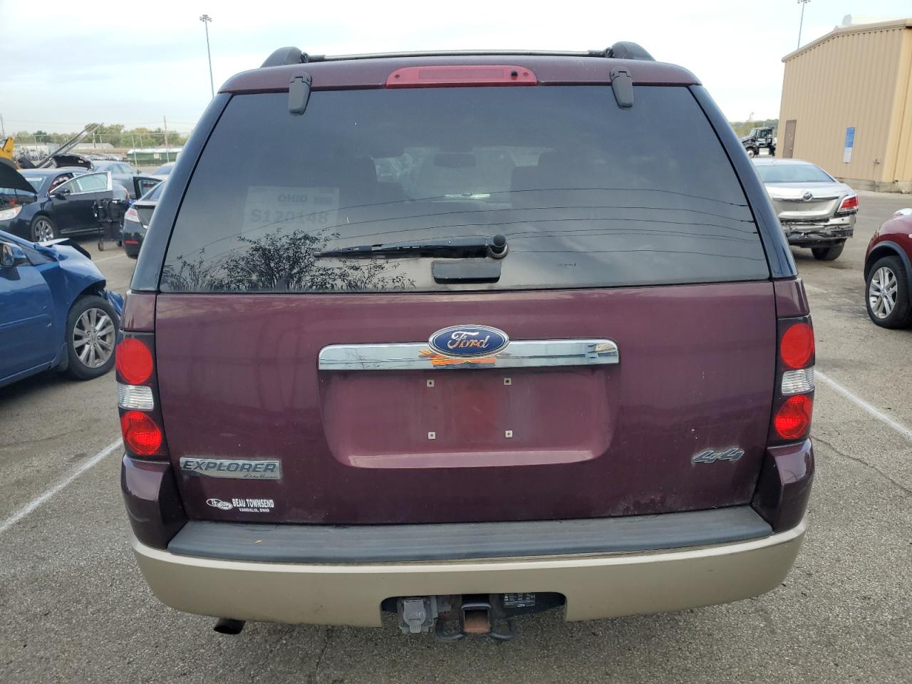 1FMEU74E38UA36421 2008 Ford Explorer Eddie Bauer