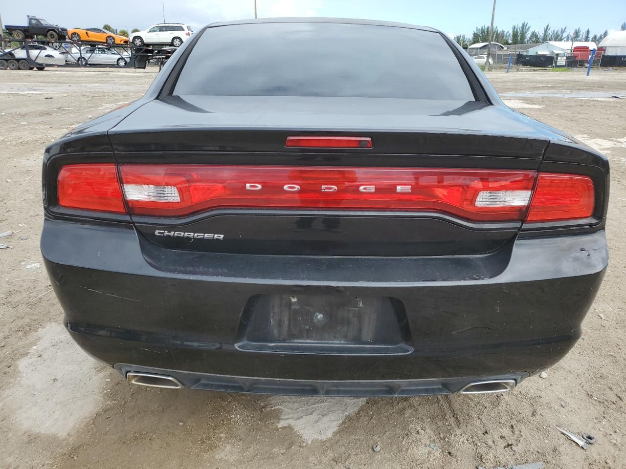 2C3CDXBG7DH639230 2013 Dodge Charger Se