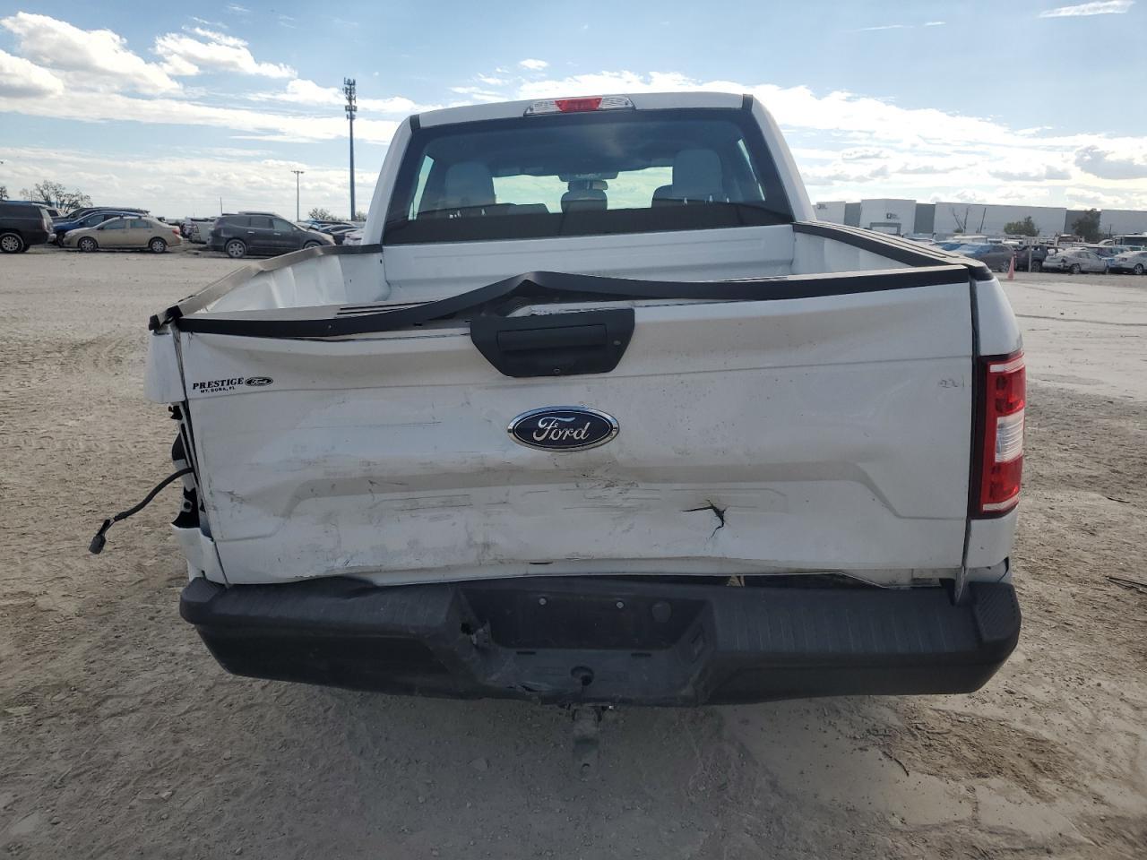 1FTEW1CB4JFE78945 2018 Ford F150 Supercrew