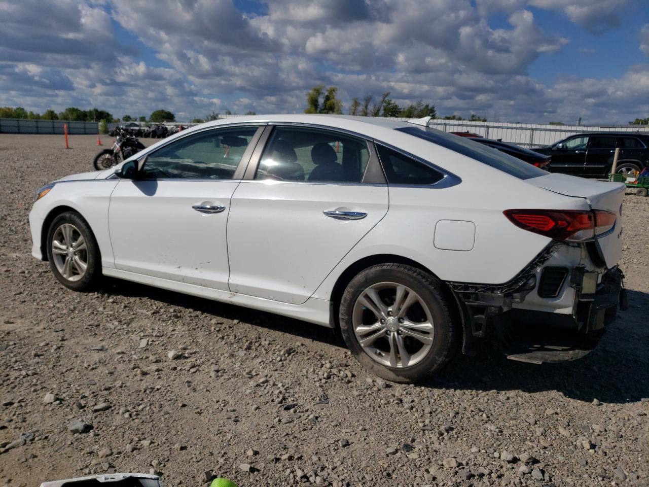 5NPE34AF3JH648735 2018 HYUNDAI SONATA - Image 2