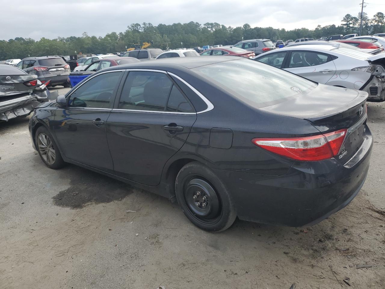 4T1BF1FK4GU233691 2016 TOYOTA CAMRY - Image 2