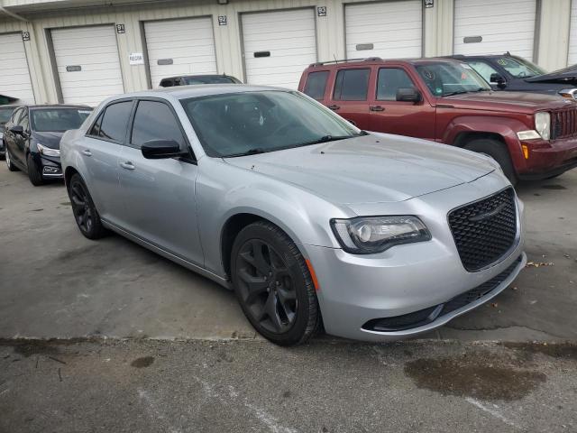 2C3CCAAG5MH509061 Chrysler 300 TOURIN 4