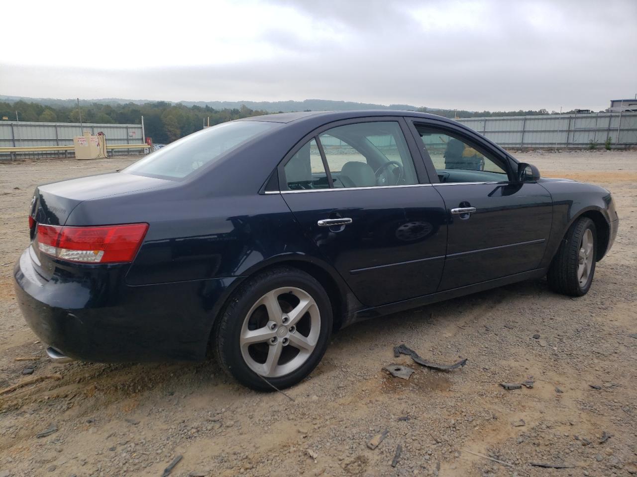 2006 Hyundai Sonata - Image 3
