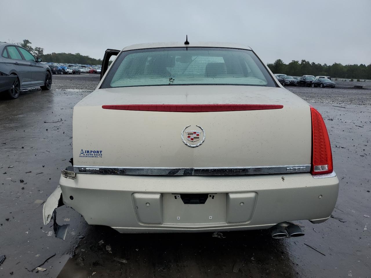 2008 Cadillac Dts VIN: 1G6KD57Y68U107079 Lot: 73728064