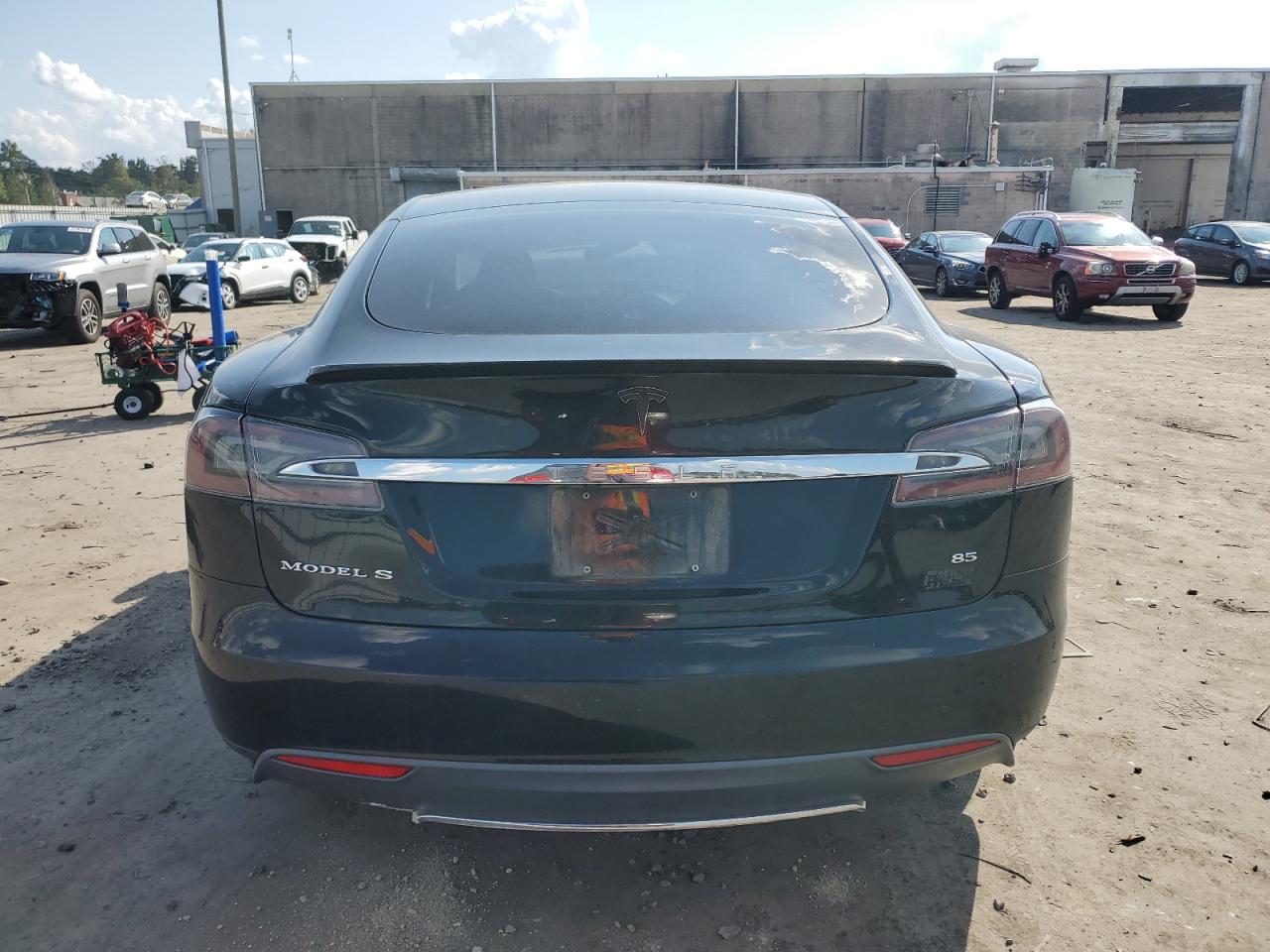 2014 Tesla Model S VIN: 5YJSA1H17EFP50027 Lot: 72648204