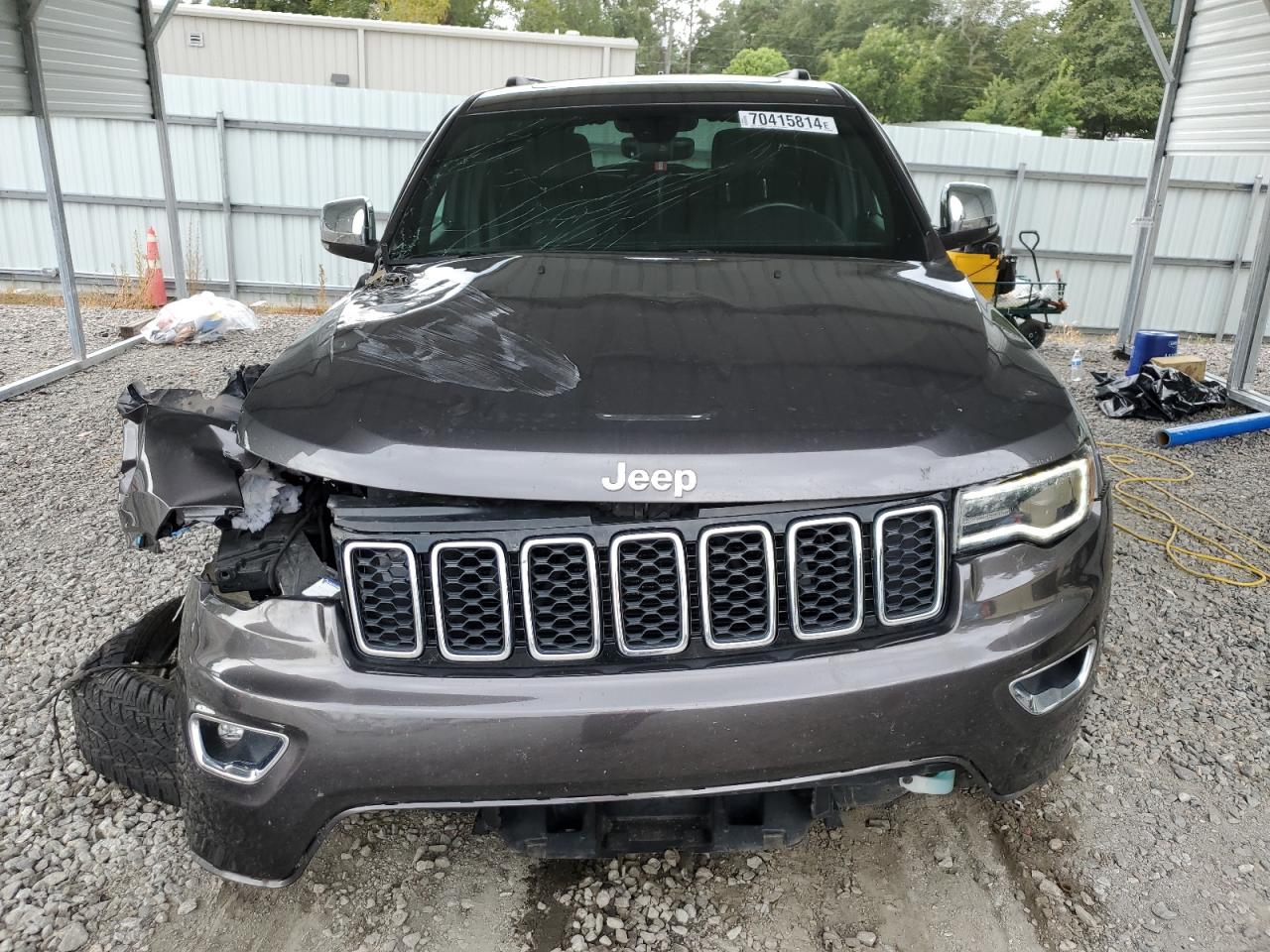 2017 Jeep Grand Cherokee - Image 5