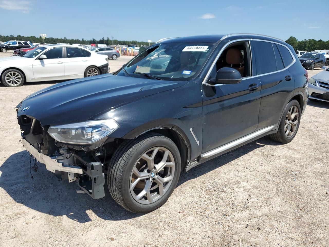 VIN 5UXTY3C06M9E29889 2021 BMW X3 no.1