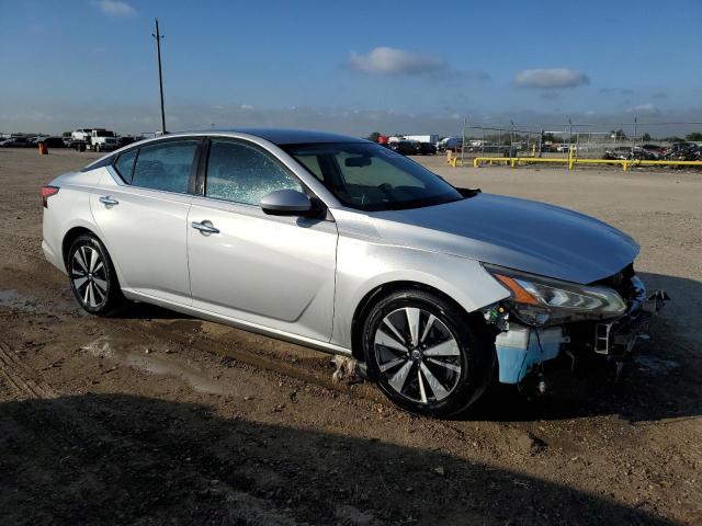 1N4BL4DV5MN328252 Nissan Altima SV 4