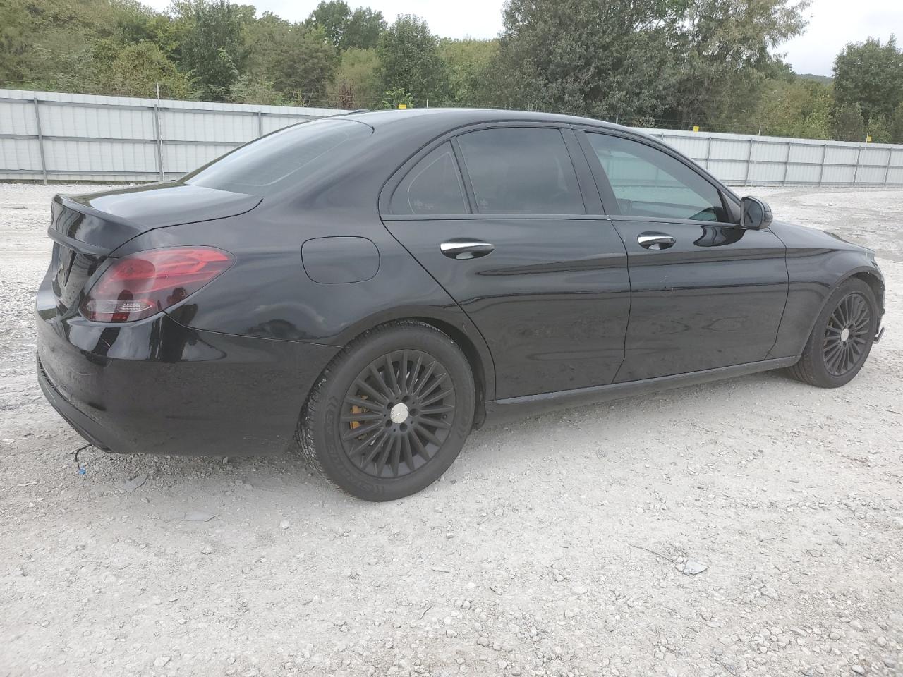 VIN 55SWF4JB8GU105038 2016 MERCEDES-BENZ C-CLASS no.3