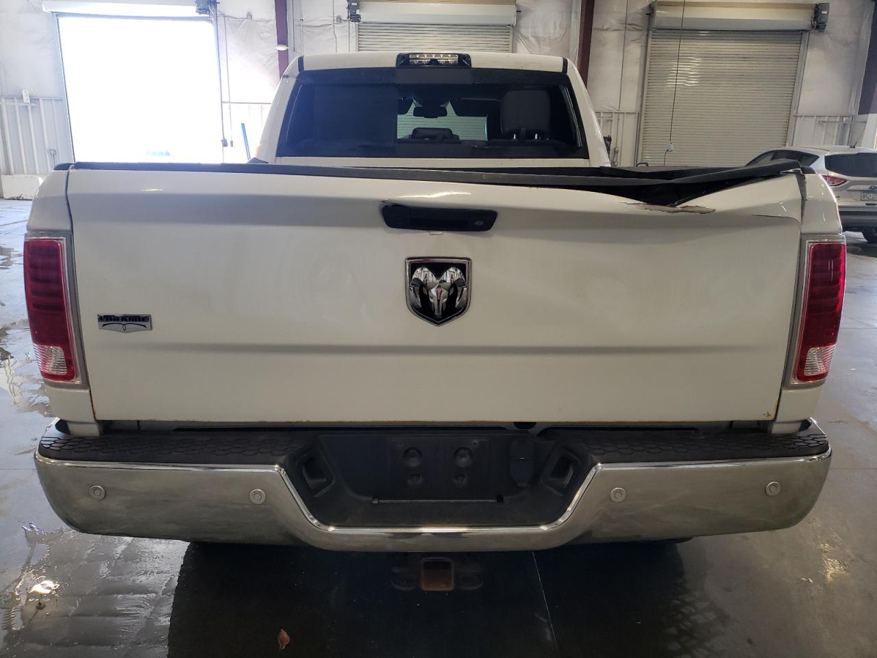 3C63R3EL0JG258983 2018 Ram 3500 Laramie