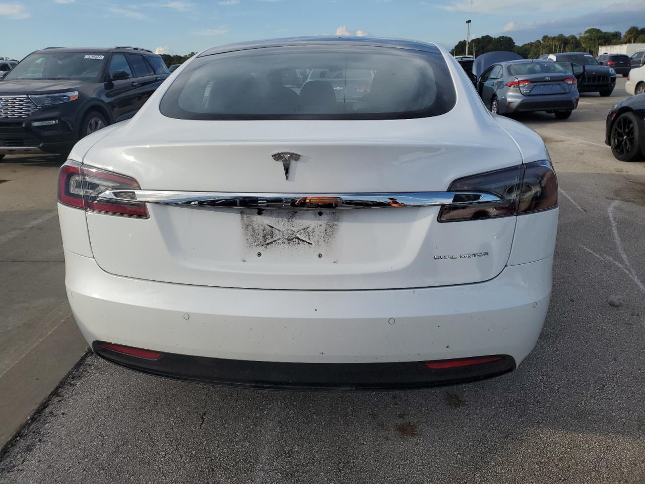 5YJSA1E27MF424174 2021 Tesla Model S