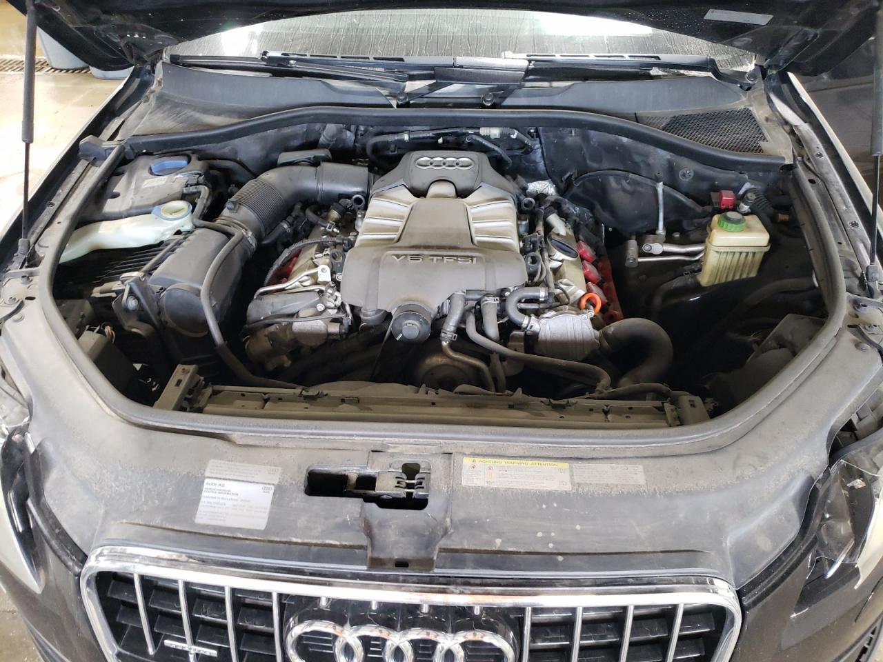 WA1LGAFE4DD002568 2013 Audi Q7 Premium Plus