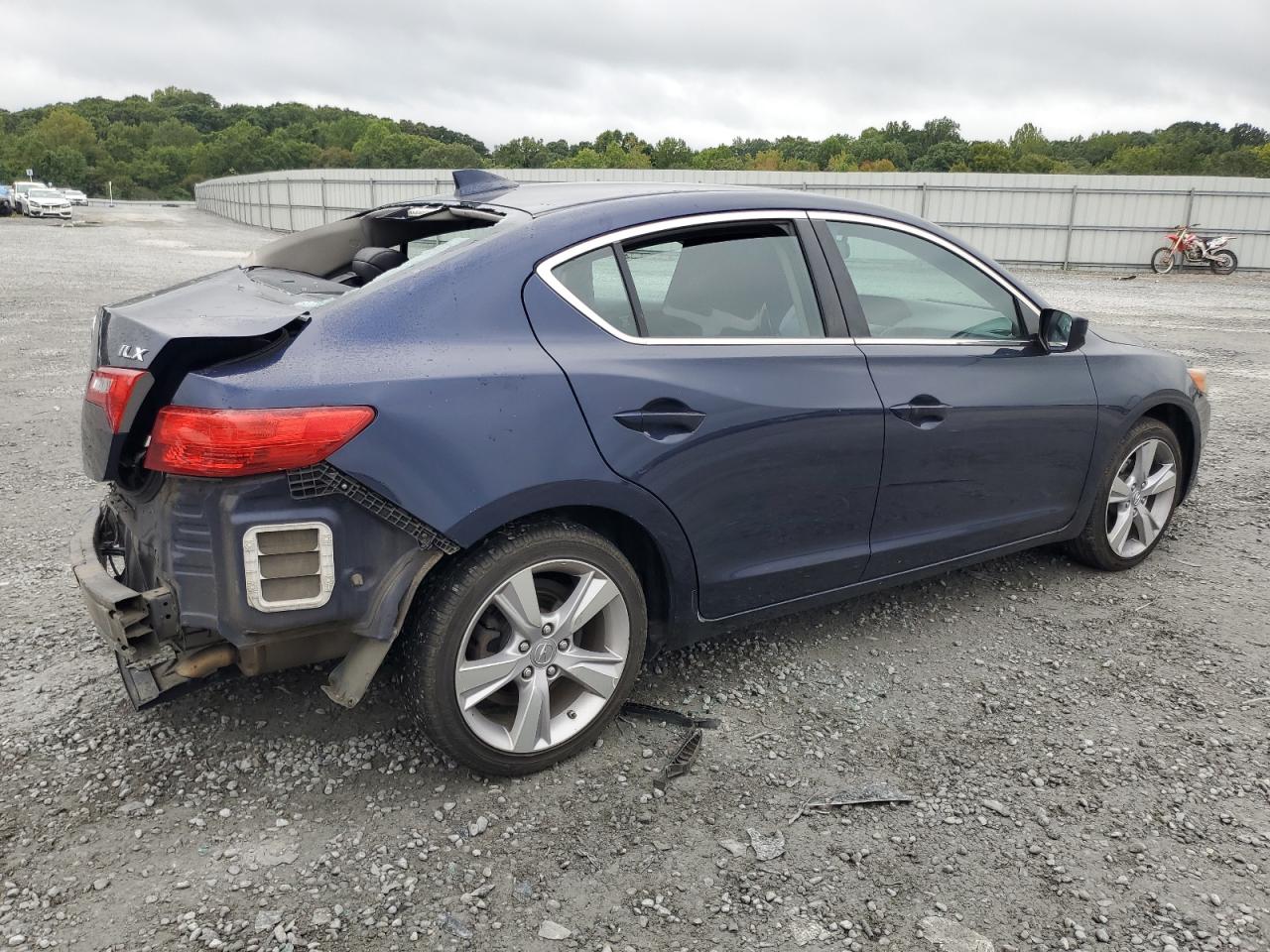 VIN 19VDE1F35FE002488 2015 ACURA ILX no.3