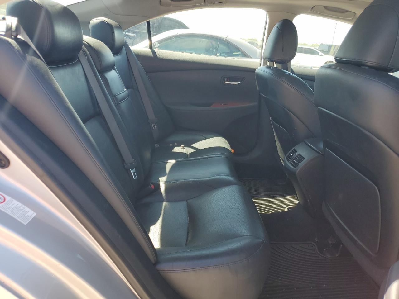 2009 Lexus ES - Image 10