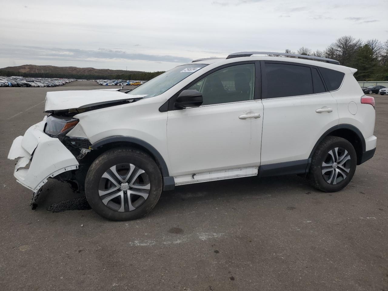 JTMBFREV6HJ706685 2017 TOYOTA RAV 4 - Image 1