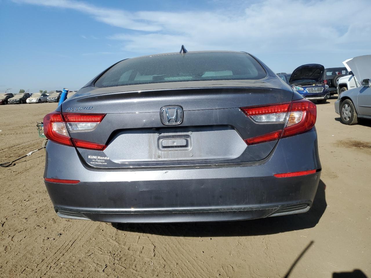 1HGCV1F10JA138607 2018 Honda Accord Lx