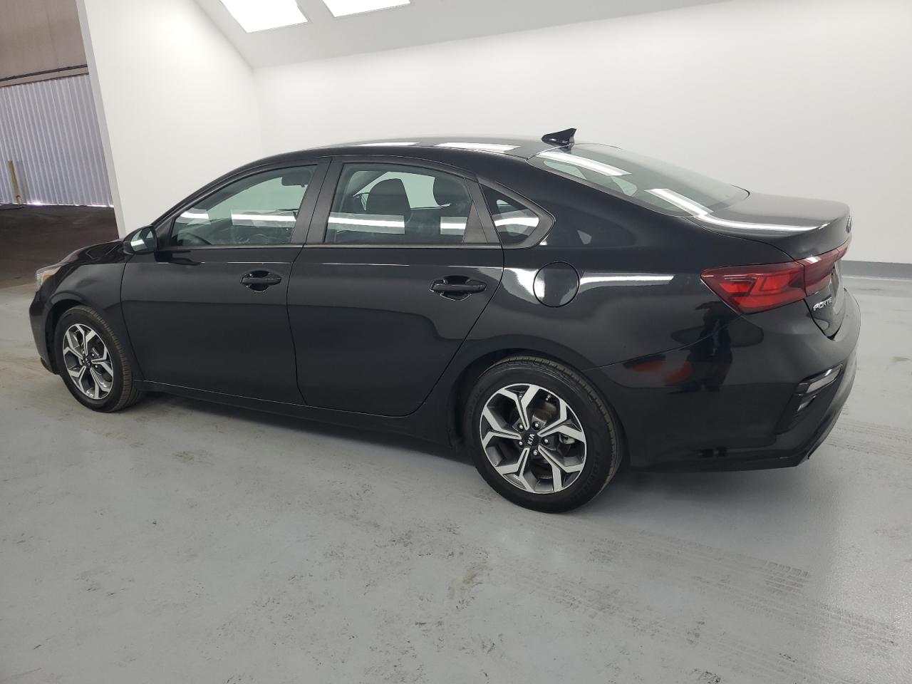 3KPF24ADXLE249124 Kia Forte FE 2