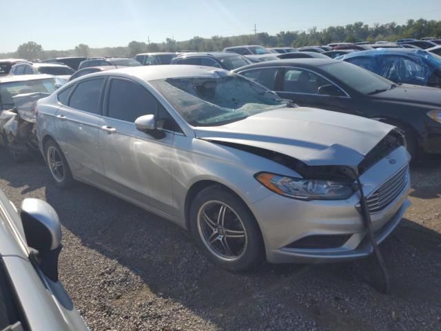 Sedans FORD FUSION 2017 Srebrny