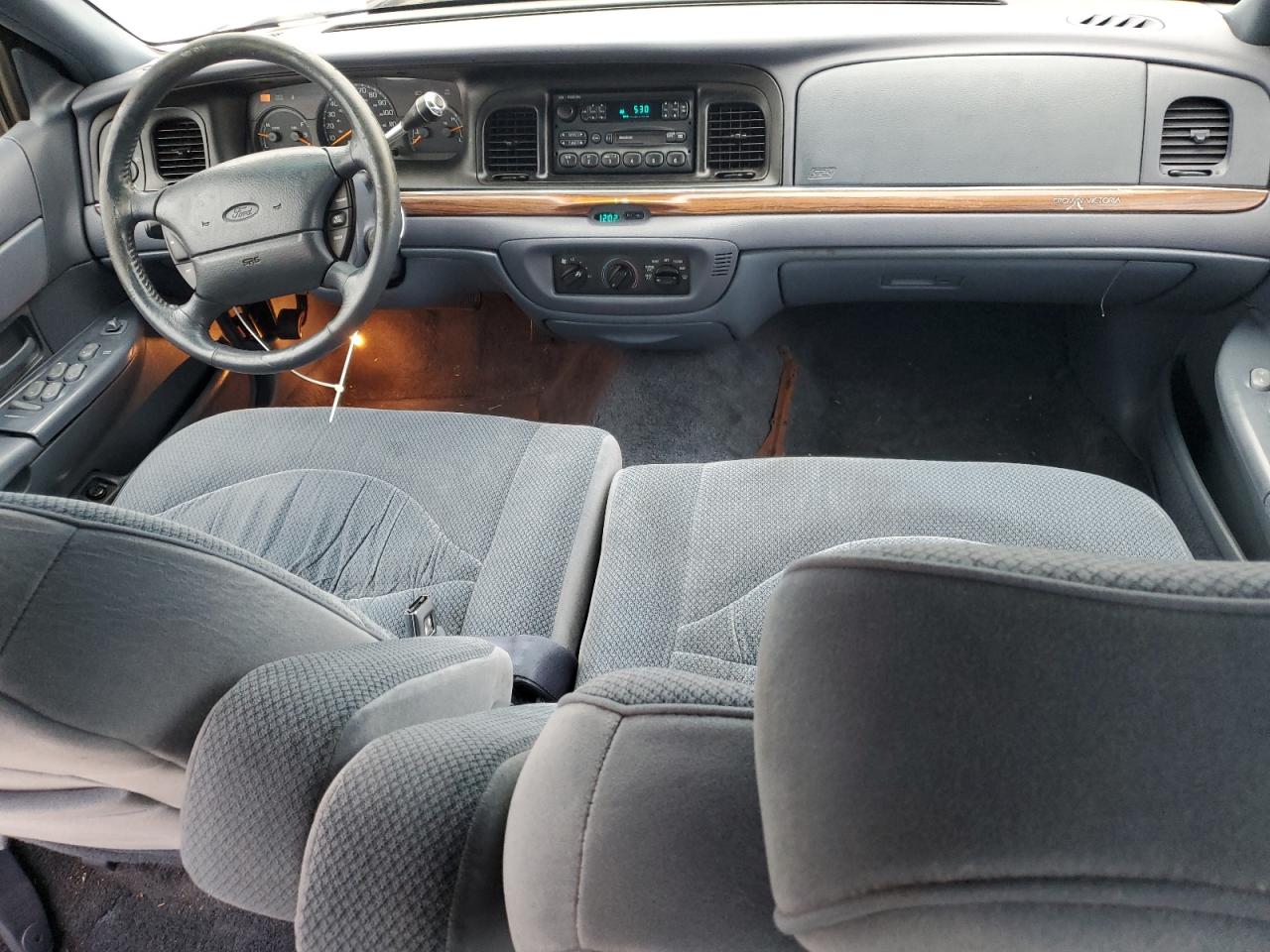 1997 Ford Crown Victoria Lx VIN: 2FALP74W7VX226244 Lot: 71090324