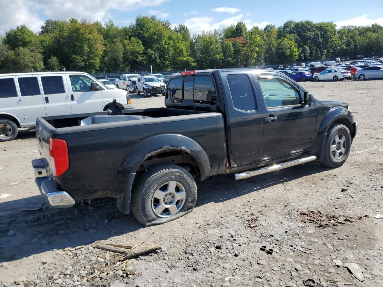 2008 Nissan Navara (Frontier) - Image 3