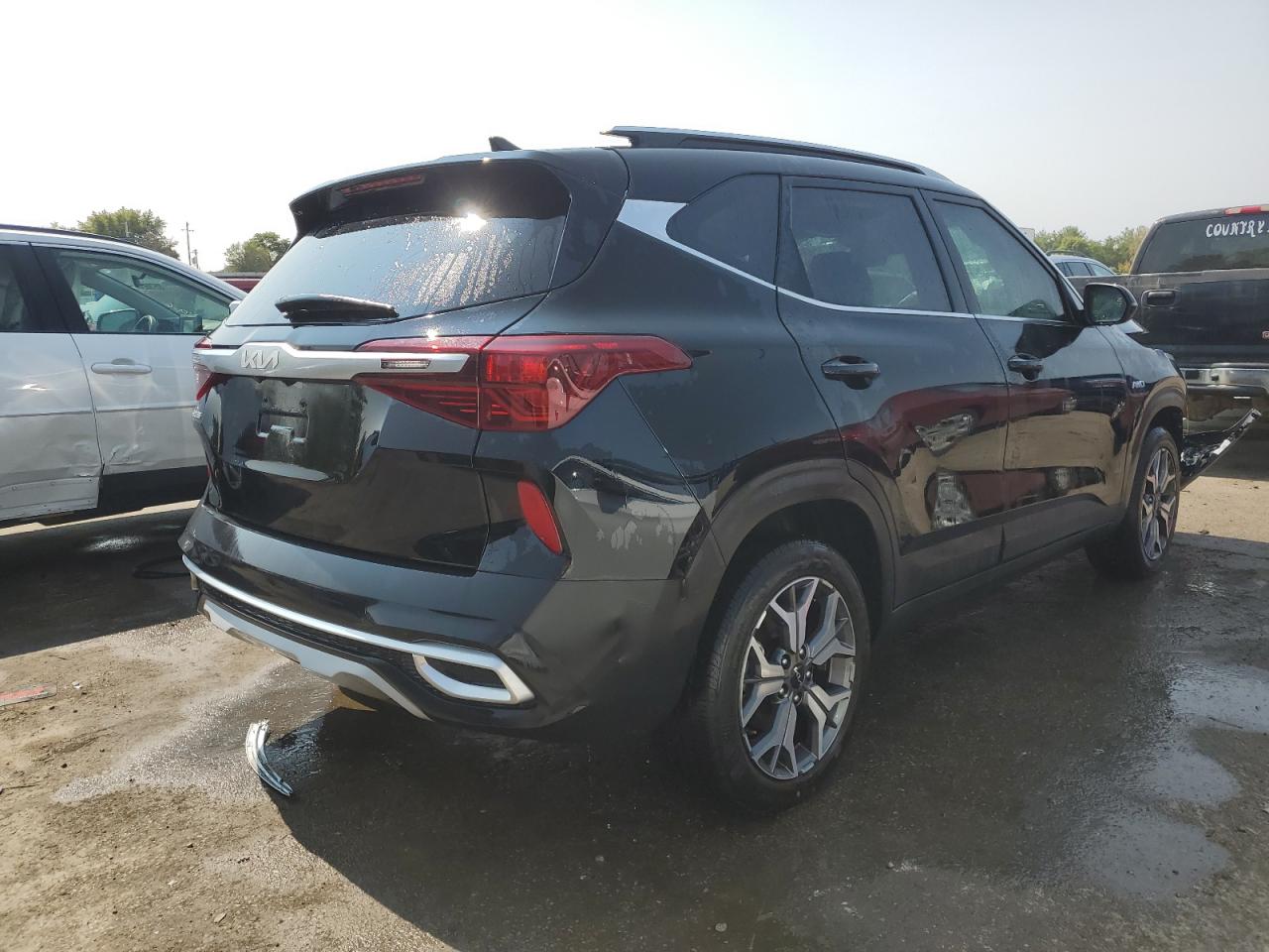 2022 Kia Seltos - Image 3