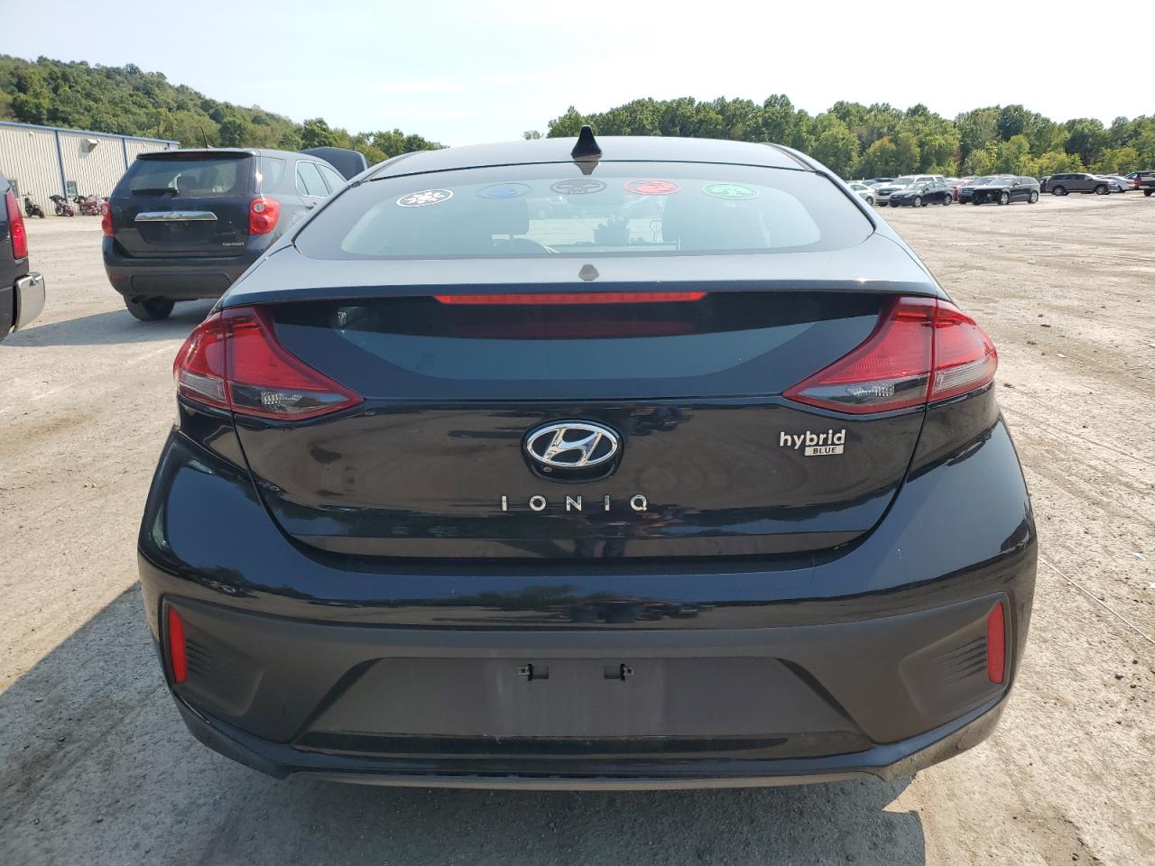 2017 Hyundai Ioniq Blue VIN: KMHC65LC1HU022488 Lot: 70132854