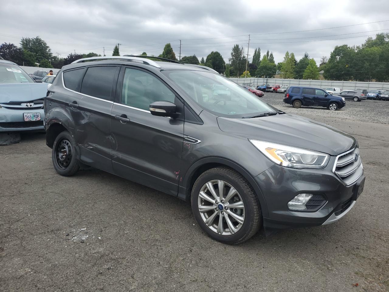 1FMCU0J96HUE23969 2017 Ford Escape Titanium