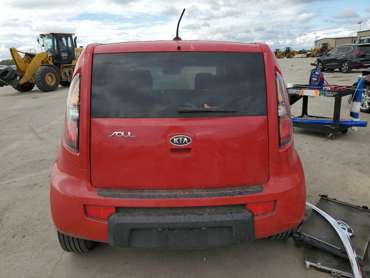 2011 Kia Soul + VIN: KNDJT2A27B7335516 Lot: 71114534