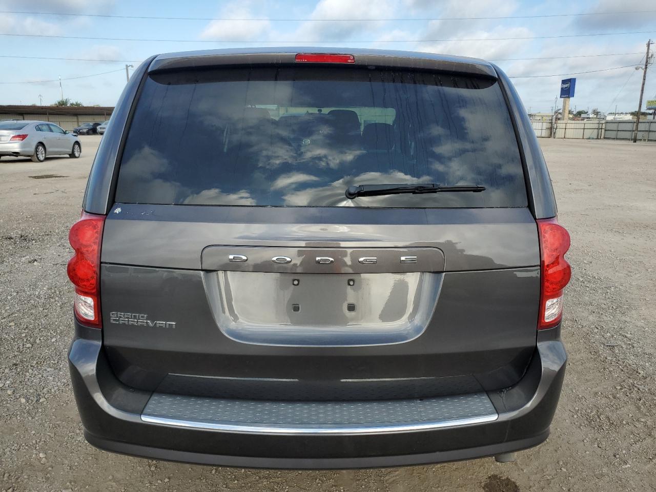 2C4RDGBG4HR568087 2017 Dodge Grand Caravan Se