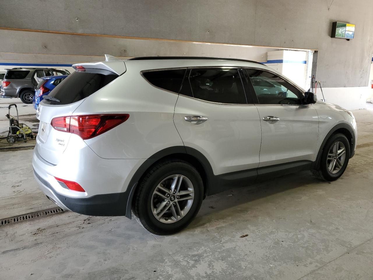 VIN 5XYZUDLB8JG515310 2018 HYUNDAI SANTA FE no.3