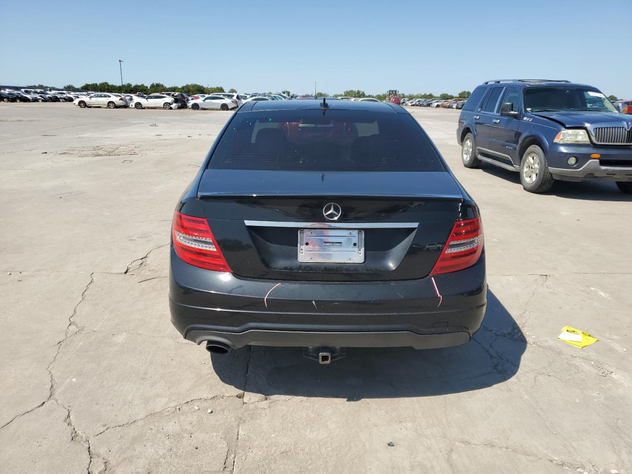 2013 Mercedes-Benz C 250 VIN: WDDGF4HB8DR261927 Lot: 71420104