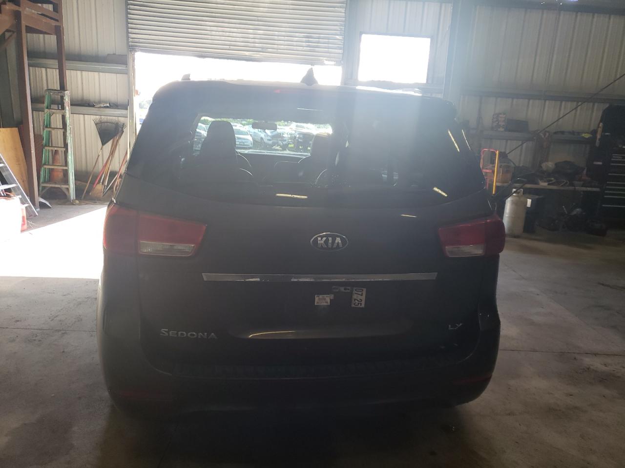 KNDMB5C13H6320757 2017 Kia Sedona Lx