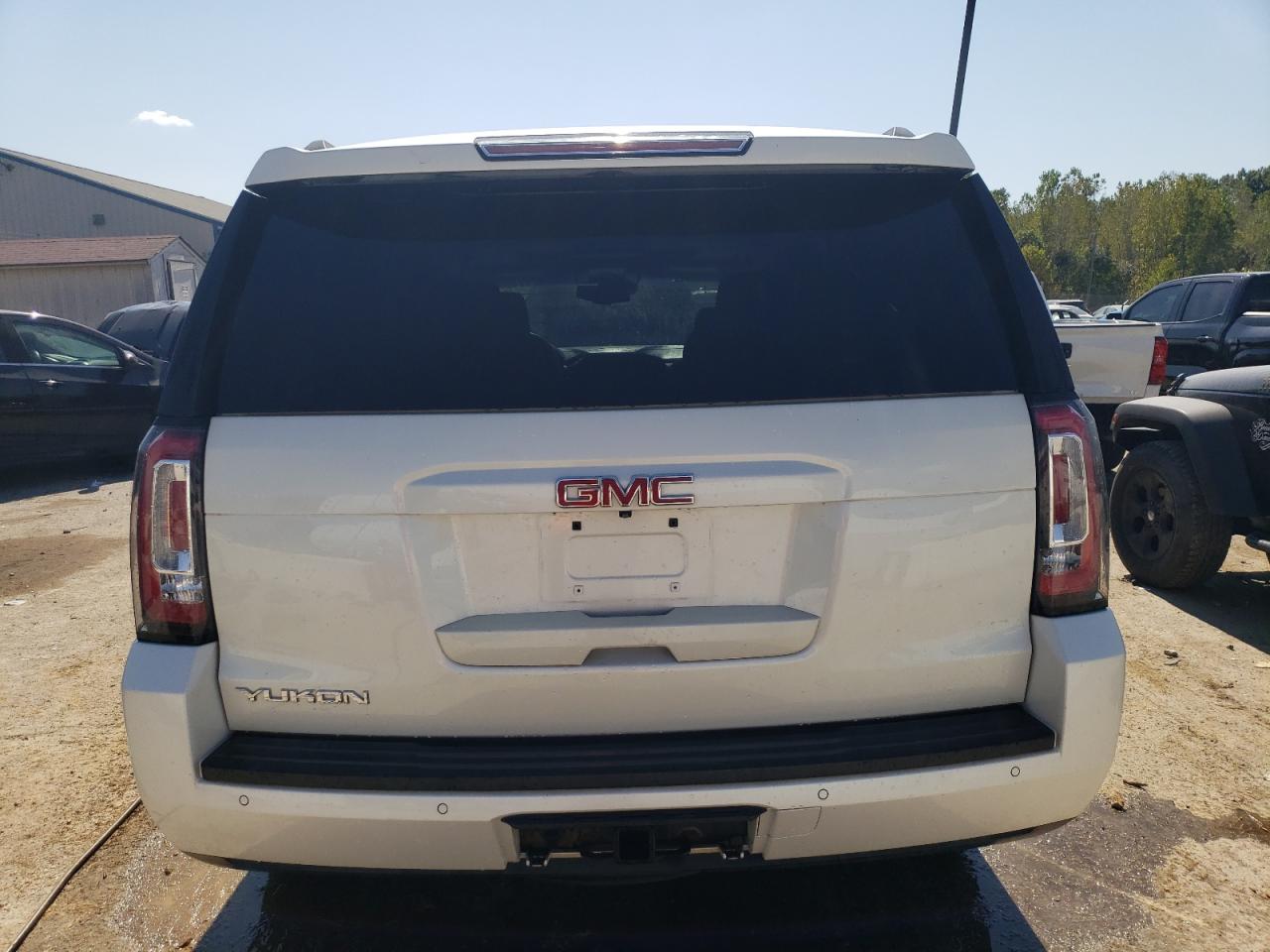 1GKS2BKC2FR626311 2015 GMC Yukon Slt