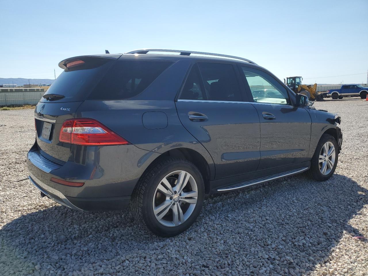 VIN 4JGDA5HB1EA340059 2014 MERCEDES-BENZ M-CLASS no.3