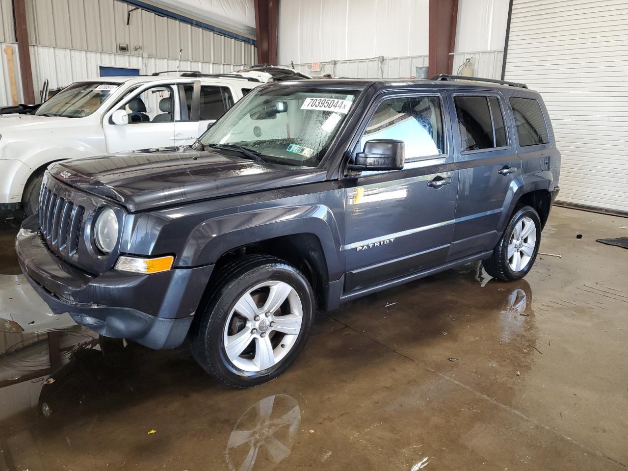 VIN 1C4NJRFB2ED713627 2014 JEEP PATRIOT no.1