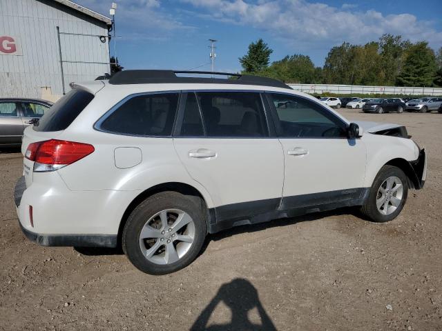  SUBARU OUTBACK 2014 Белый