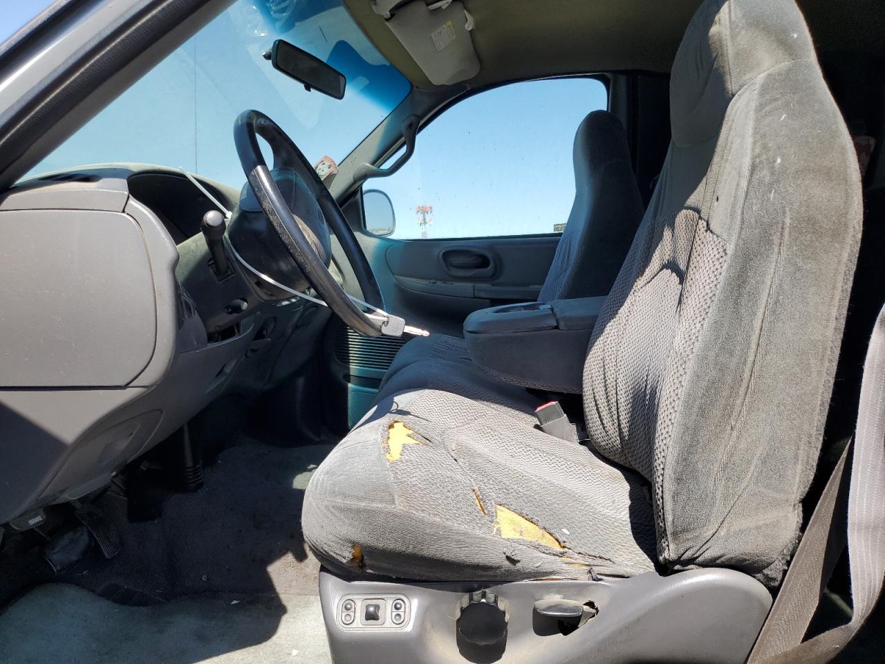 1999 Ford F250 VIN: 1FTPX28L0XKA18887 Lot: 73219194