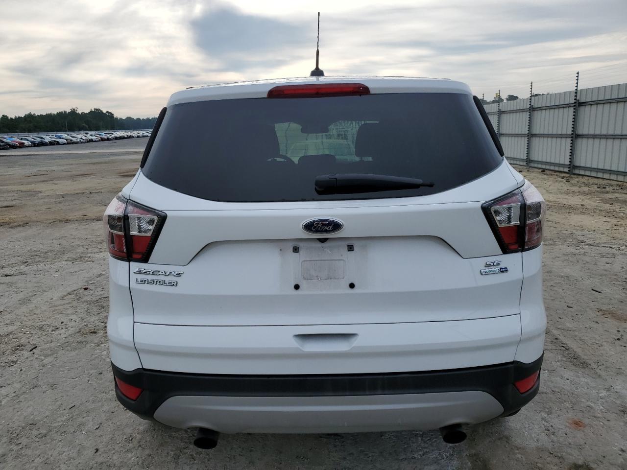 2017 Ford Escape Se VIN: 1FMCU9GD8HUB55460 Lot: 71195834