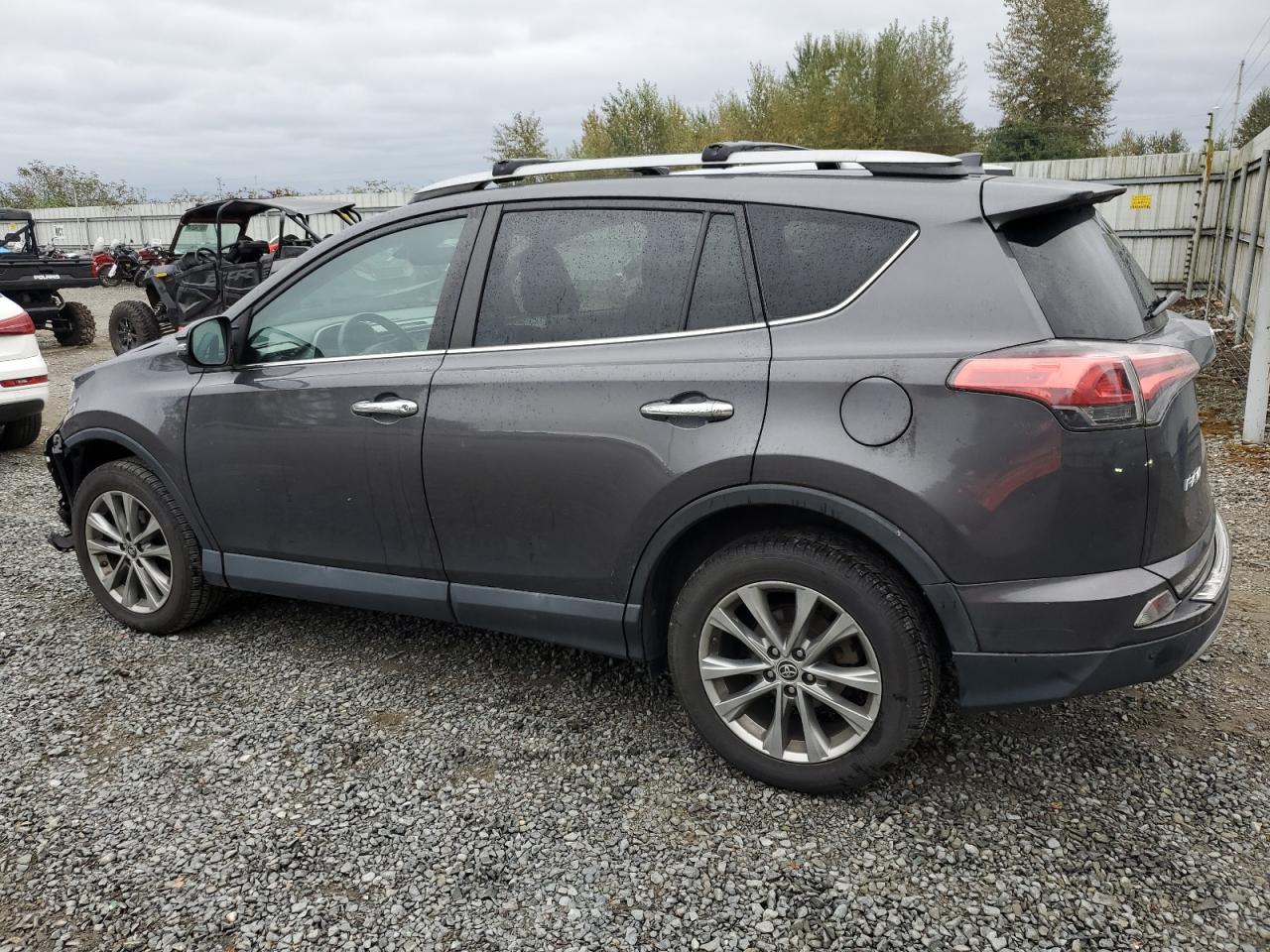 2T3DFREV9HW586990 2017 TOYOTA RAV 4 - Image 2