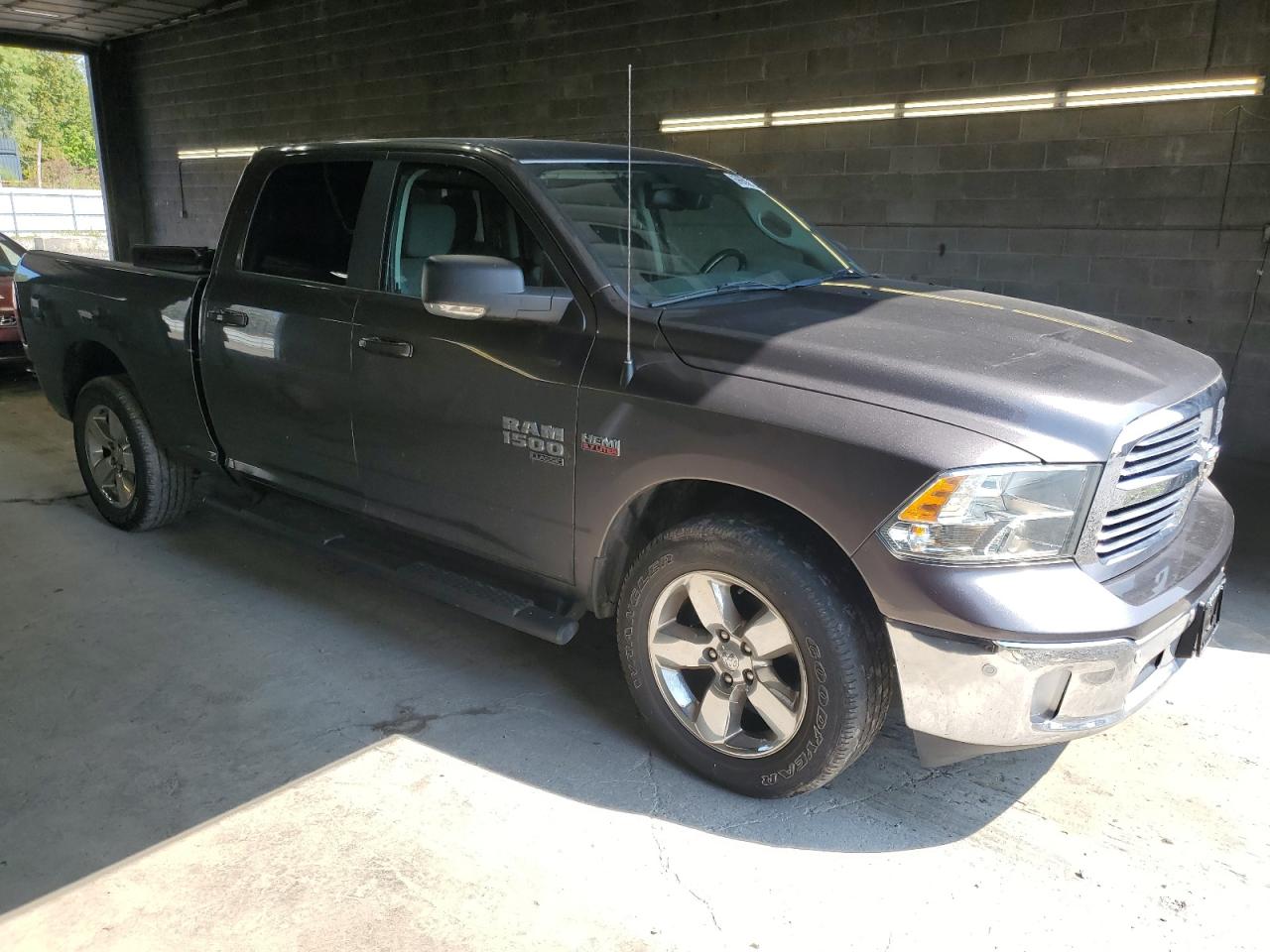 2019 RAM 1500 - Image 4