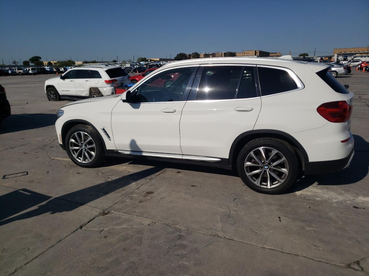 VIN 5UXTR7C55KLF30342 2019 BMW X3 no.2