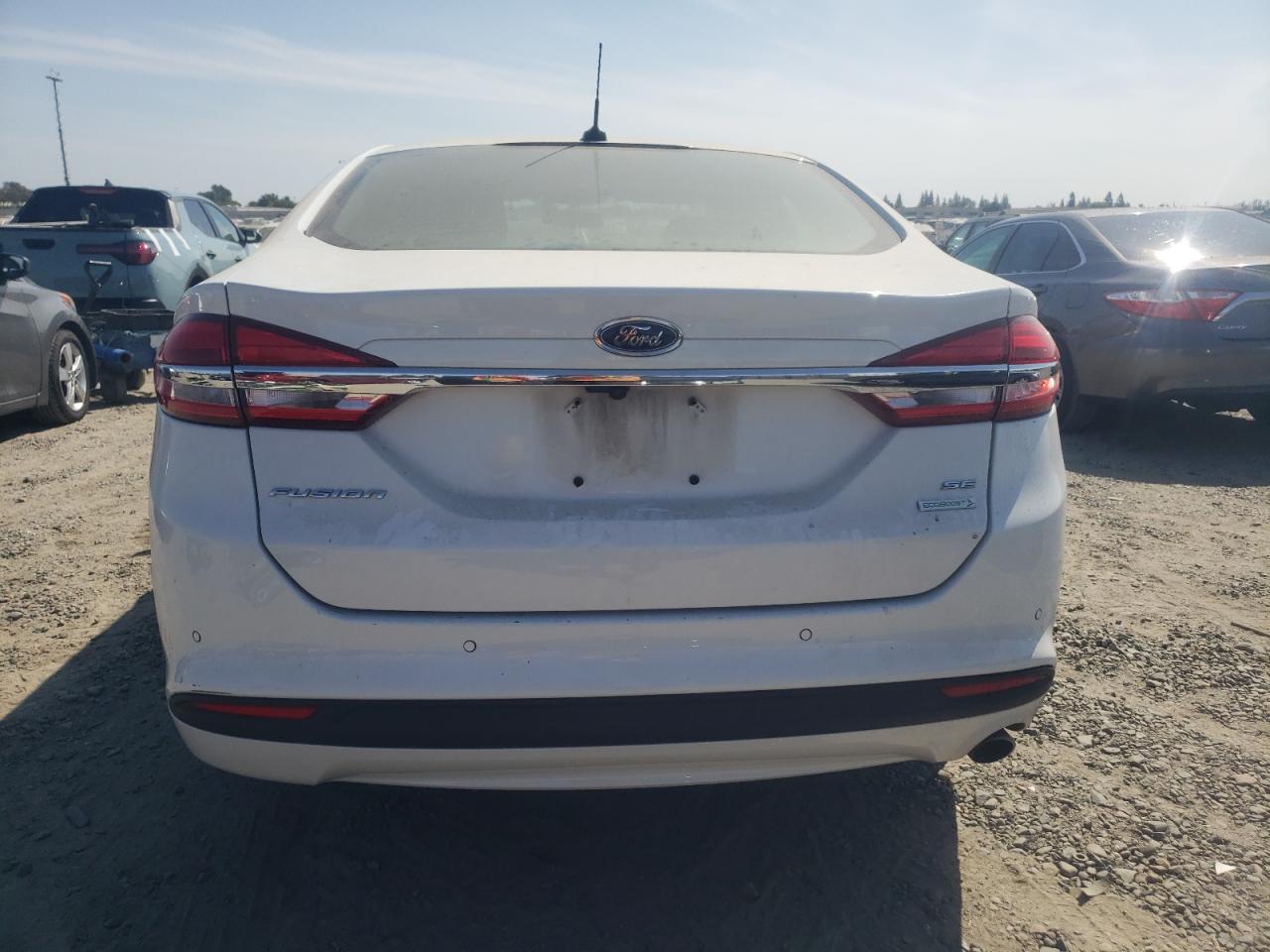 3FA6P0HD6JR260892 2018 Ford Fusion Se