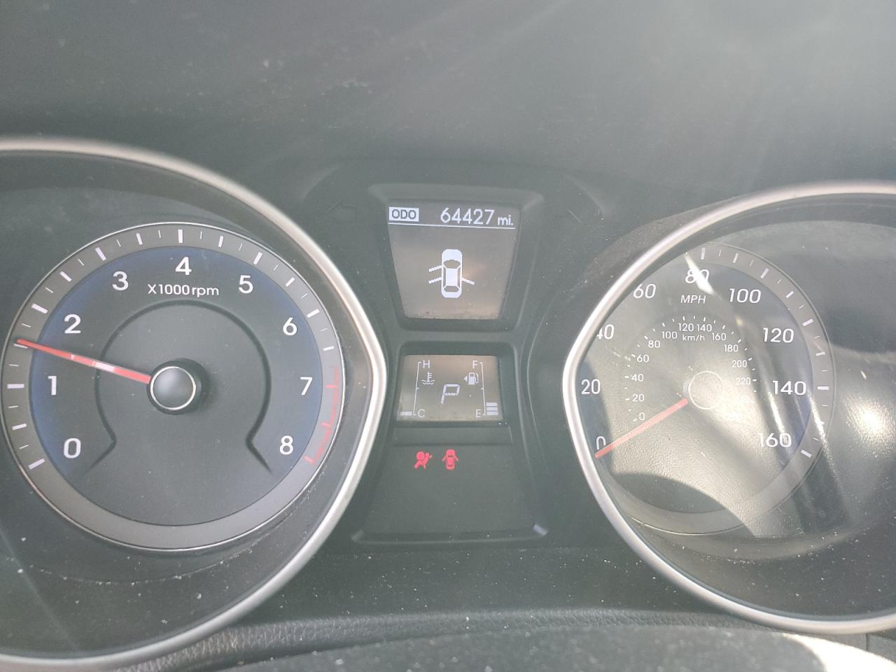 2016 Hyundai Elantra - Image 9