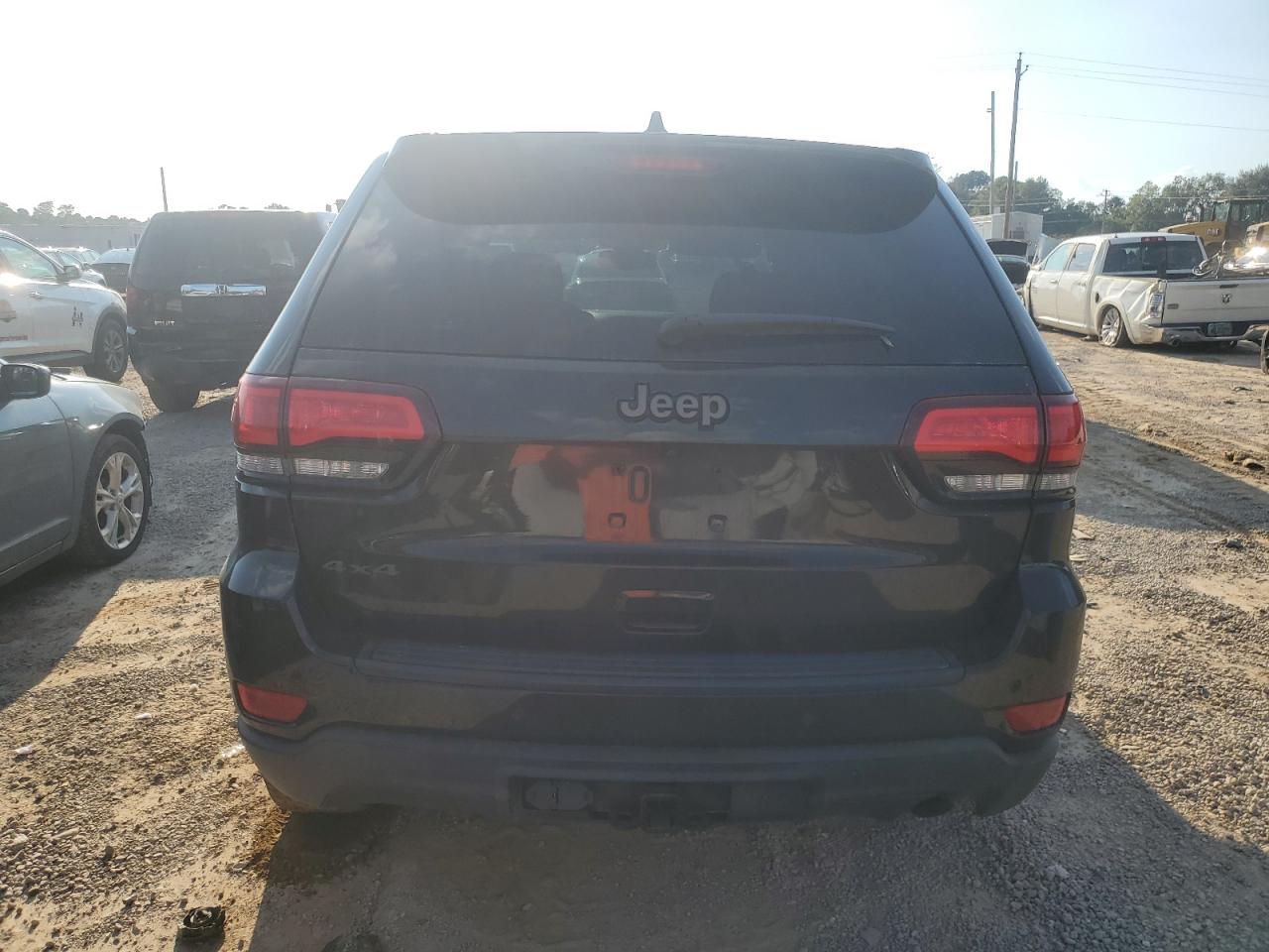 2016 Jeep Grand Cherokee - Image 6