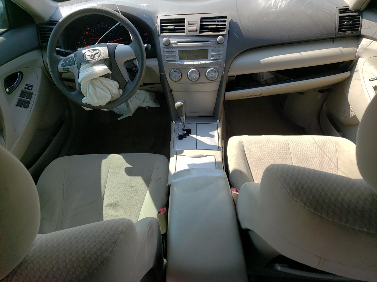 2010 Toyota Camry - Image 8