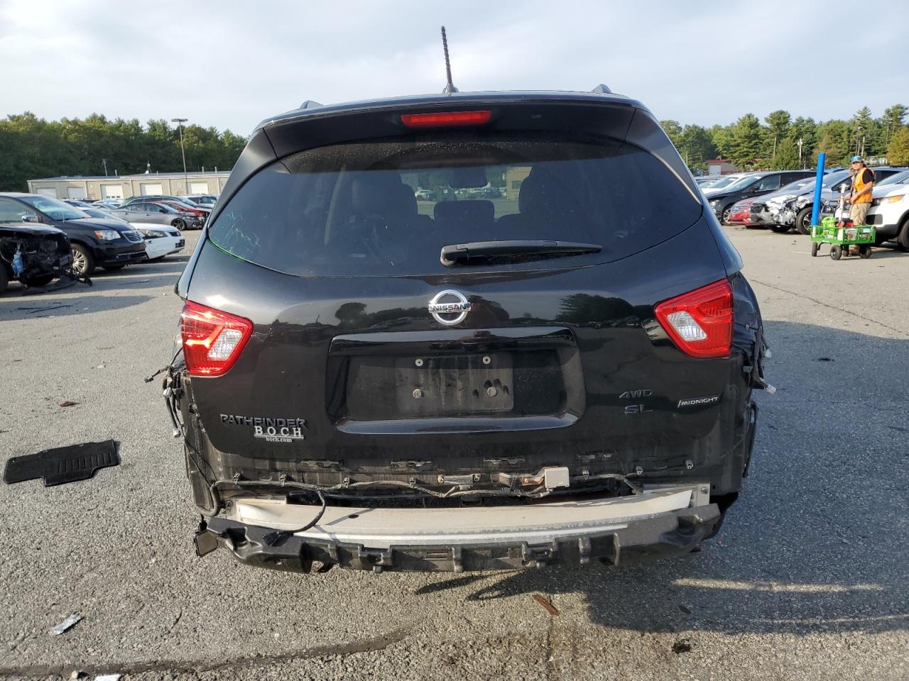 2018 Nissan Pathfinder S VIN: 5N1DR2MM4JC667245 Lot: 71850344